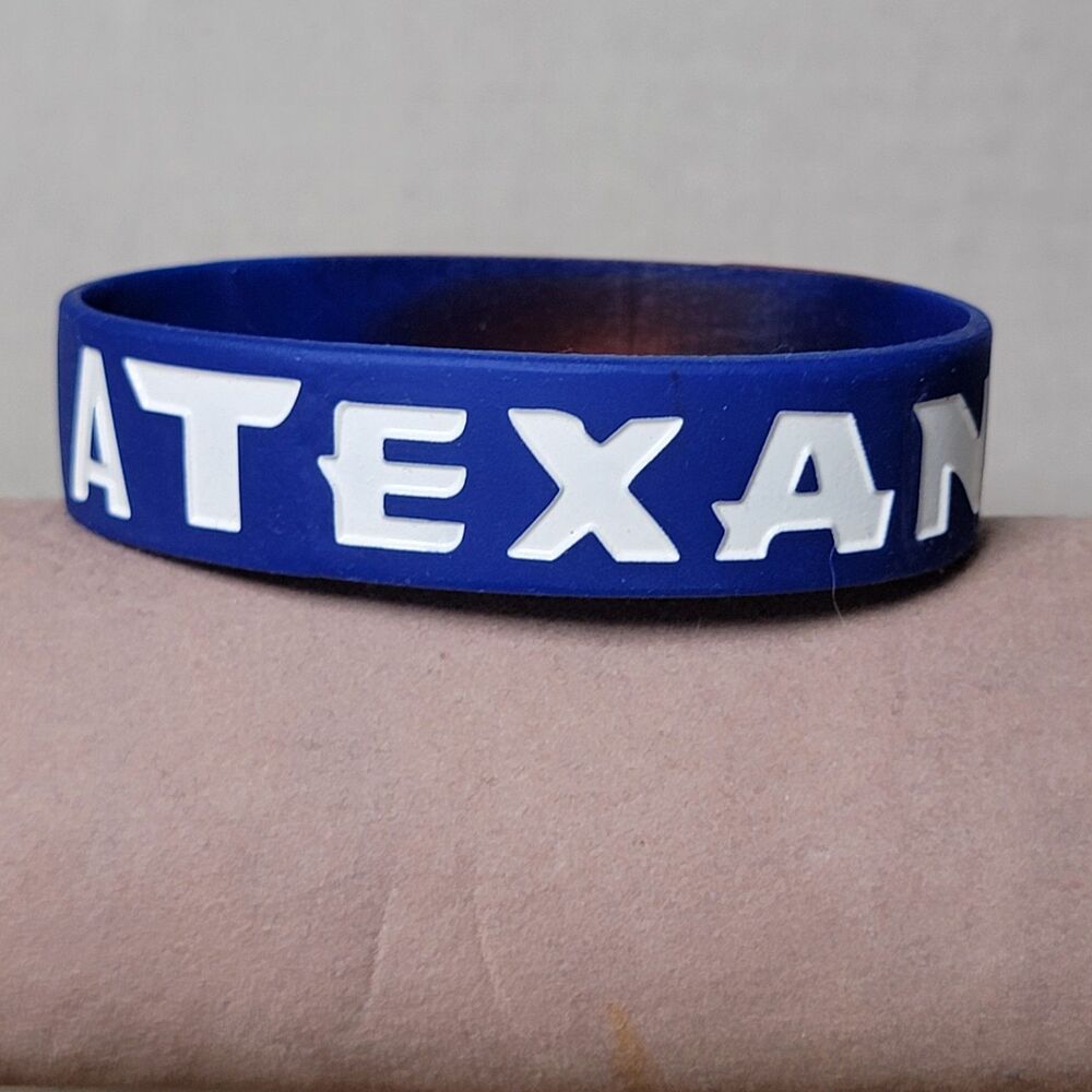 Houston Texans Unisex Rubber Bracelet Band " I Am A Texan (Who Are You)"